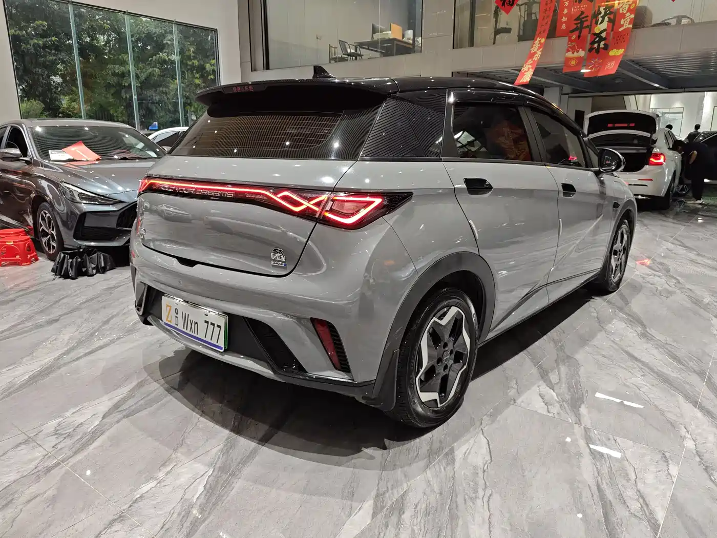 BYD Dolphin 2021 Model 405km Fashion Edition фото 6