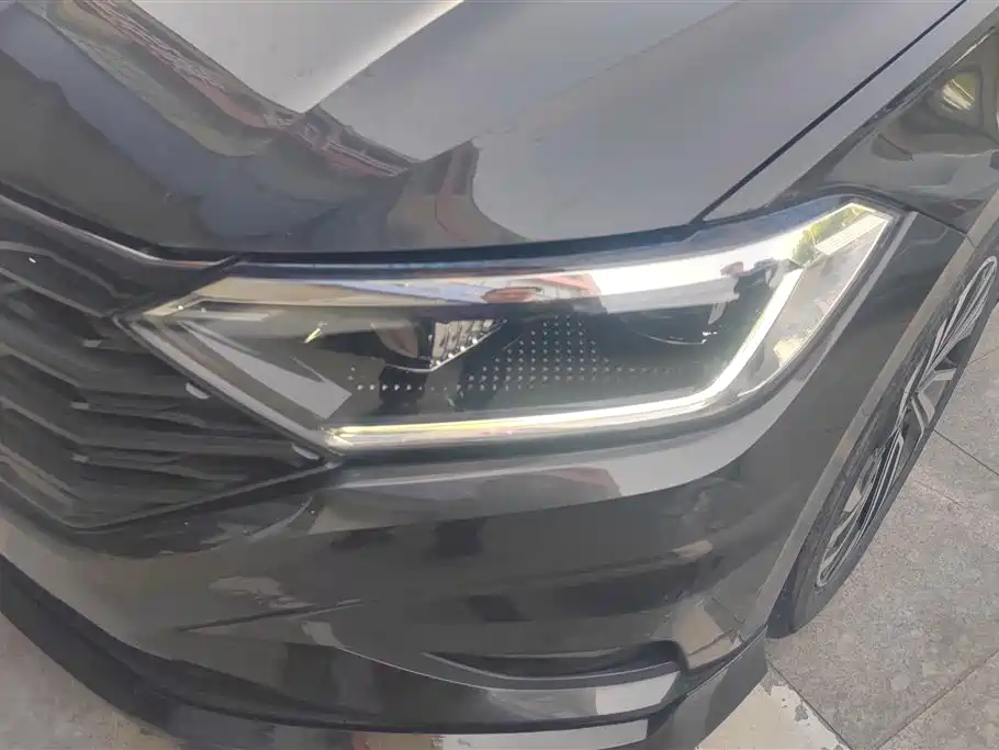 Volkswagen Sagitar 2022 280TSI DSG Soaring Edition фото 5