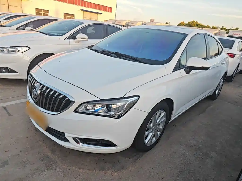 Buick Verano 2017 Sedan 15S Manual Progressive фото 2