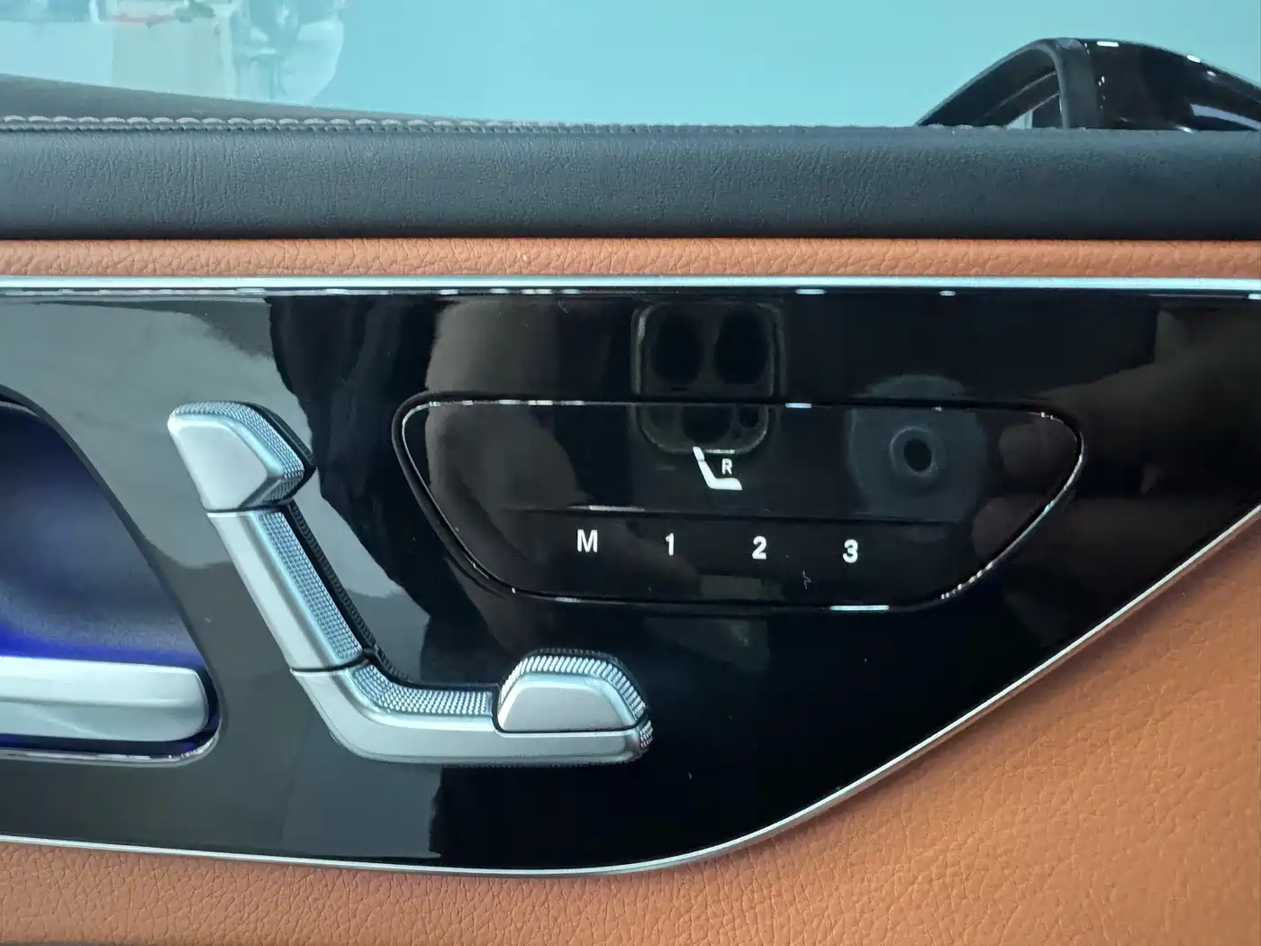 Mercedes-Benz GLC 2024 GLC 300 L 4MATIC Dynamic 5-seater фото 12