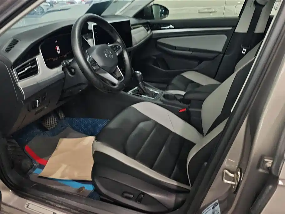 Volkswagen Bora 2023 300TSI DSG Premium Edition фото 8