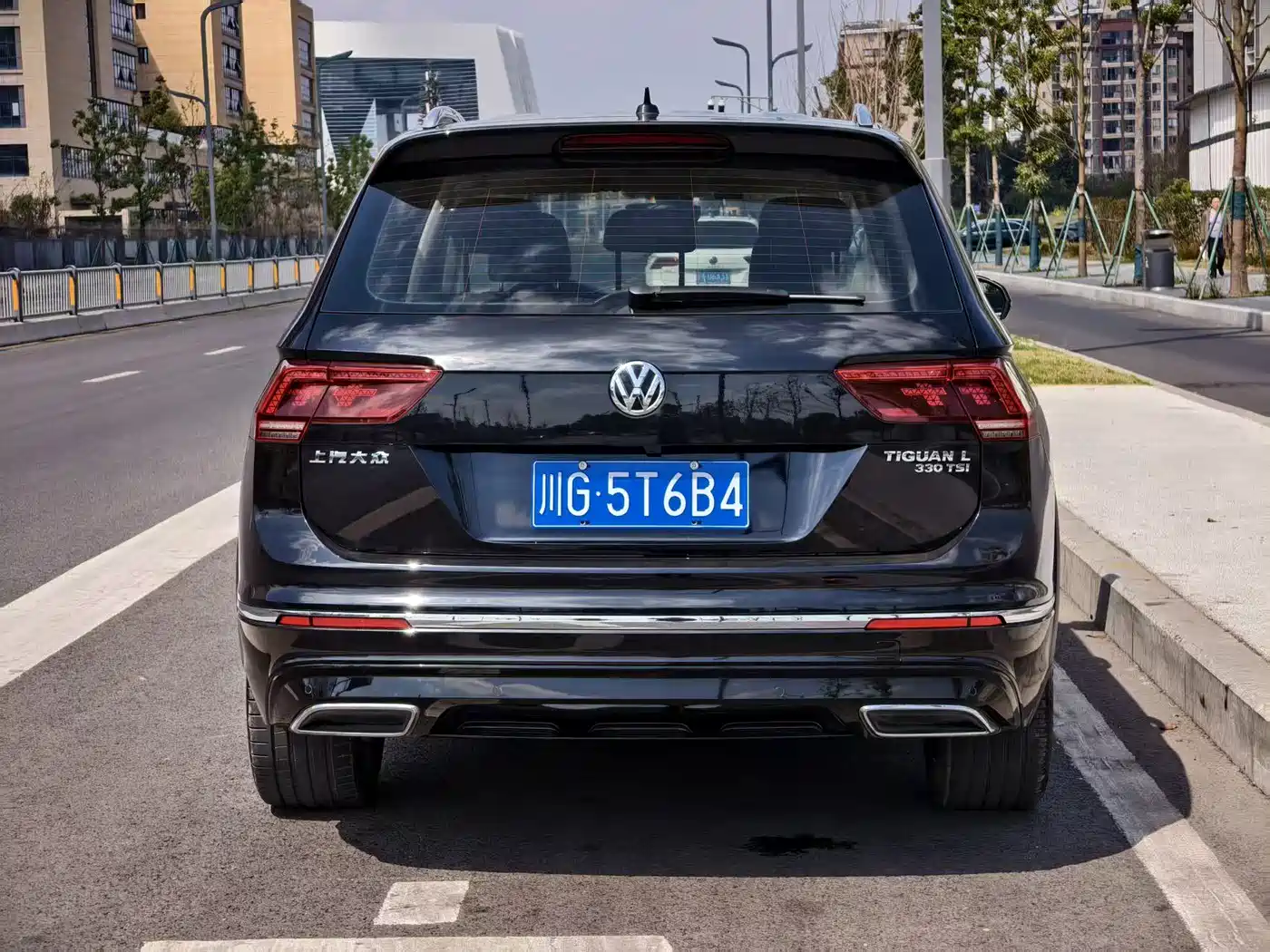 Volkswagen Tiguan L 2020 330TSI Auto 2WD R-Line Flagship China VI фото 7