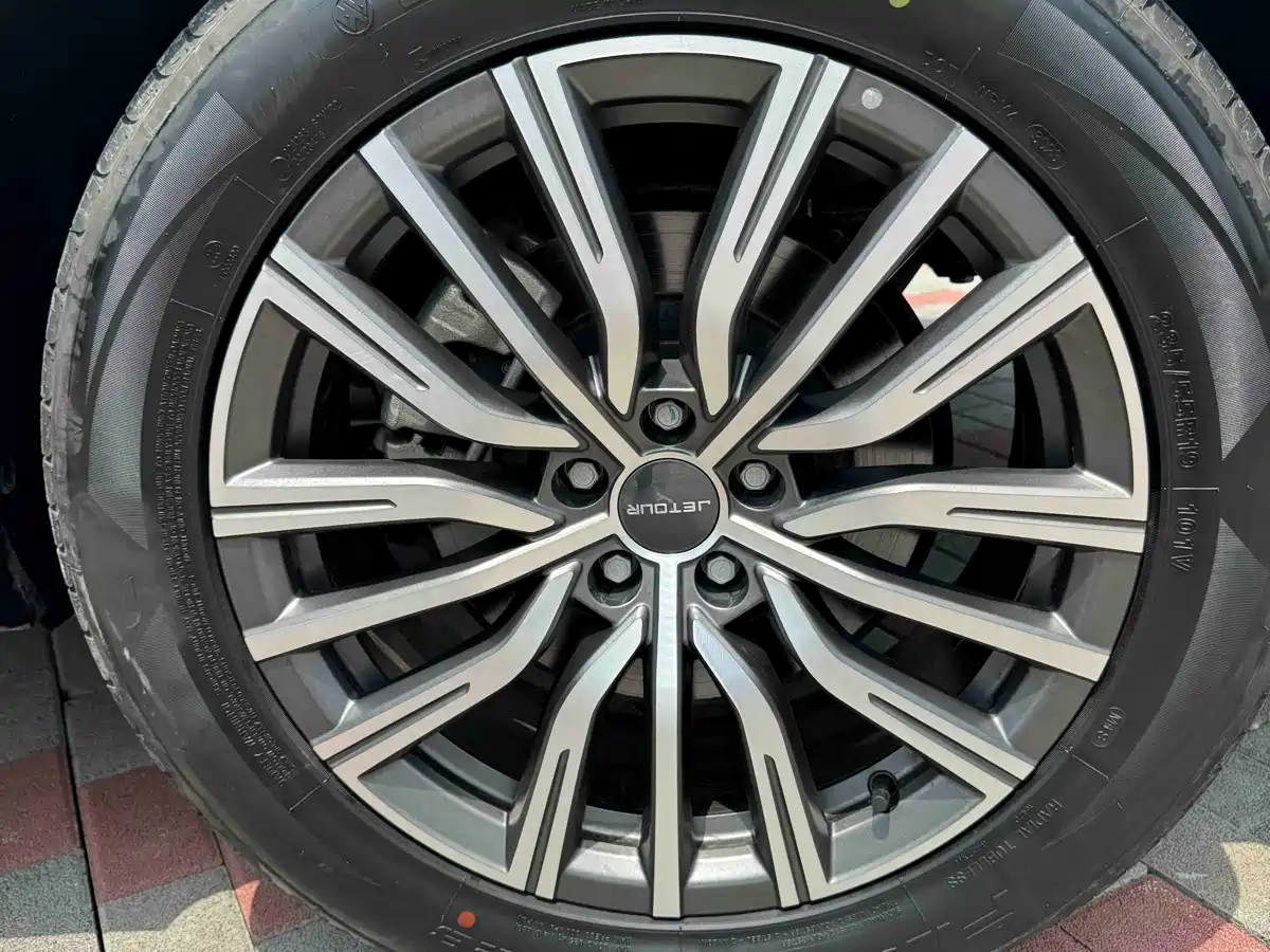 Jetour X70 PRO 2023 2023 Model 1.5T DCT Comfort 7-Seater