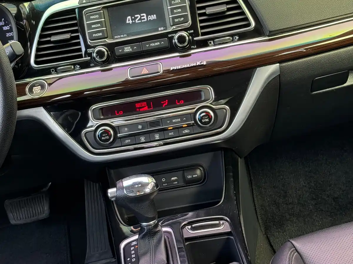 Kia K4 2014 1.8L Automatic GLS фото 9