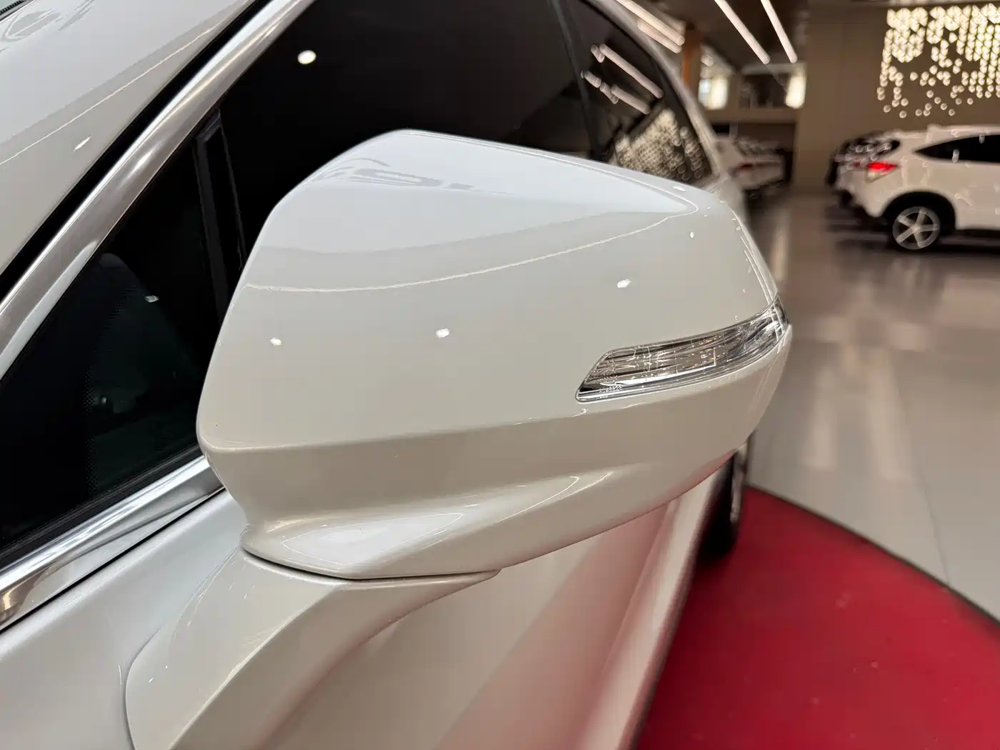 Cadillac XT4 2020 28T FWD Leading Trim фото 37