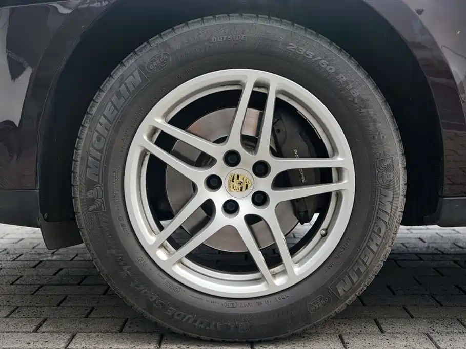Porsche Macan 2021 Macan 2.0T фото 17