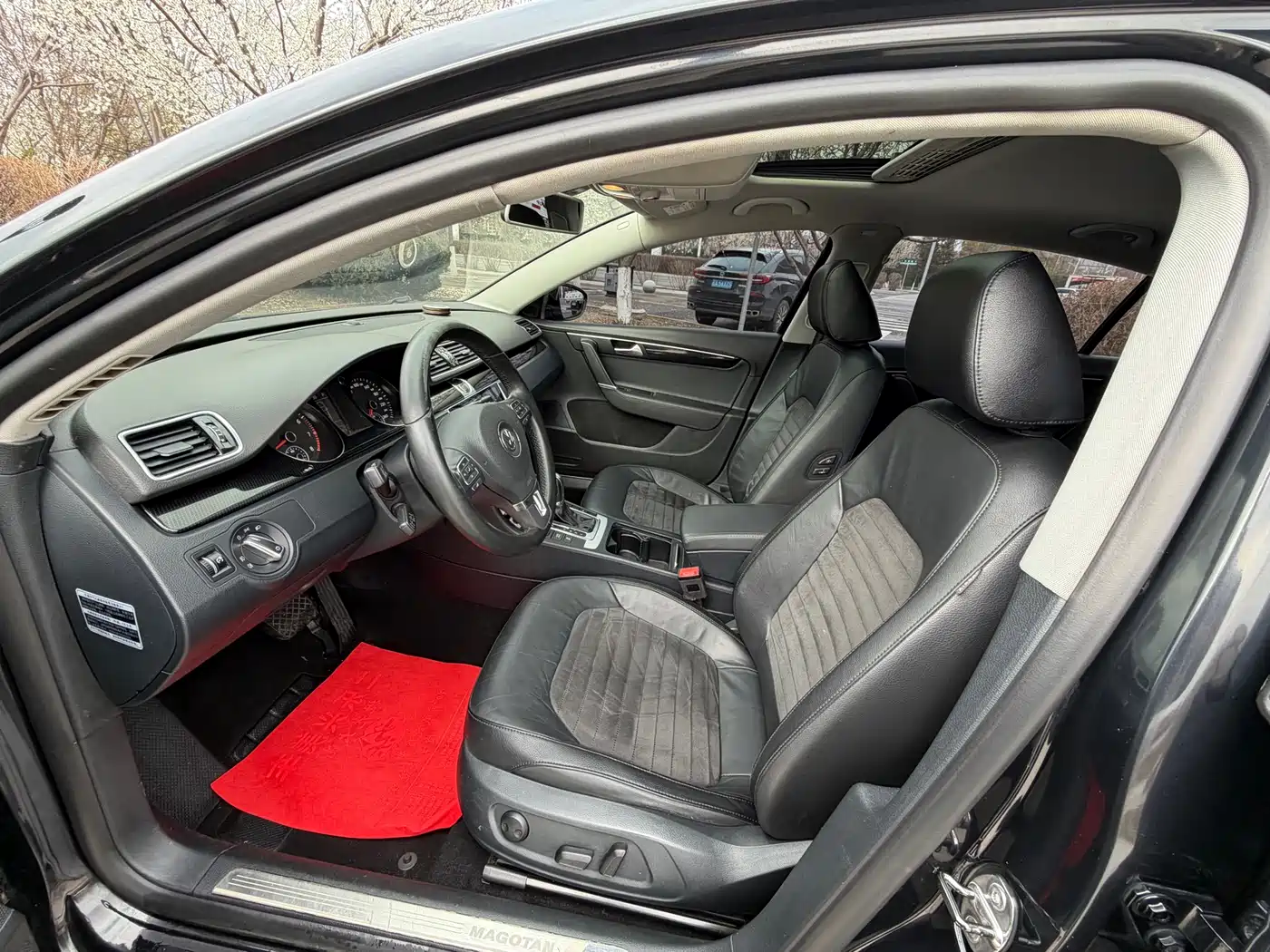 Volkswagen Magotan 2015 2.0TSI Luxury фото 8