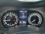Photo 10 - Infiniti Q50L