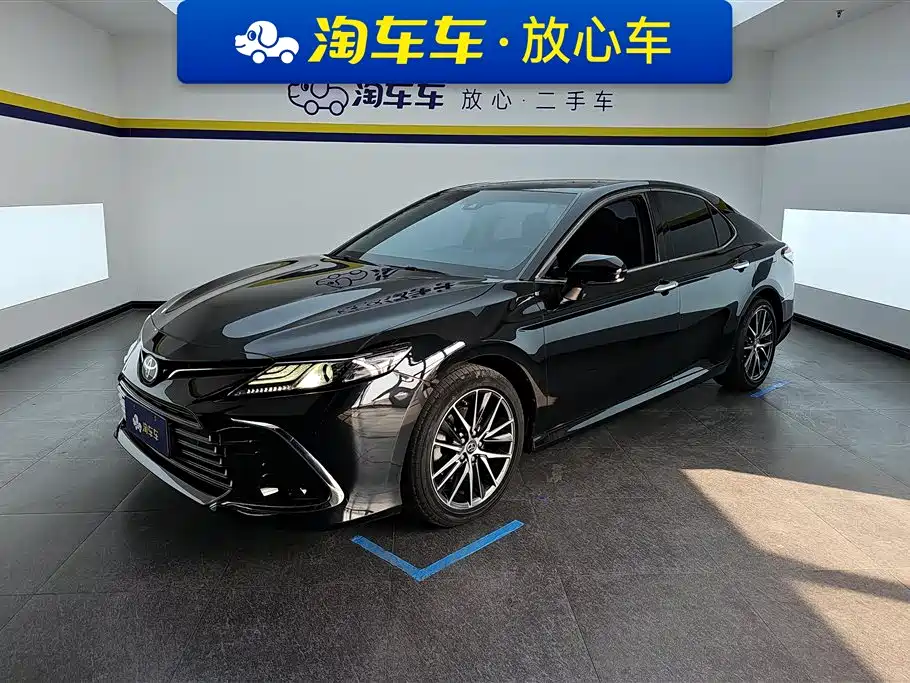 Toyota Camry 2021 2.5G Luxury Edition