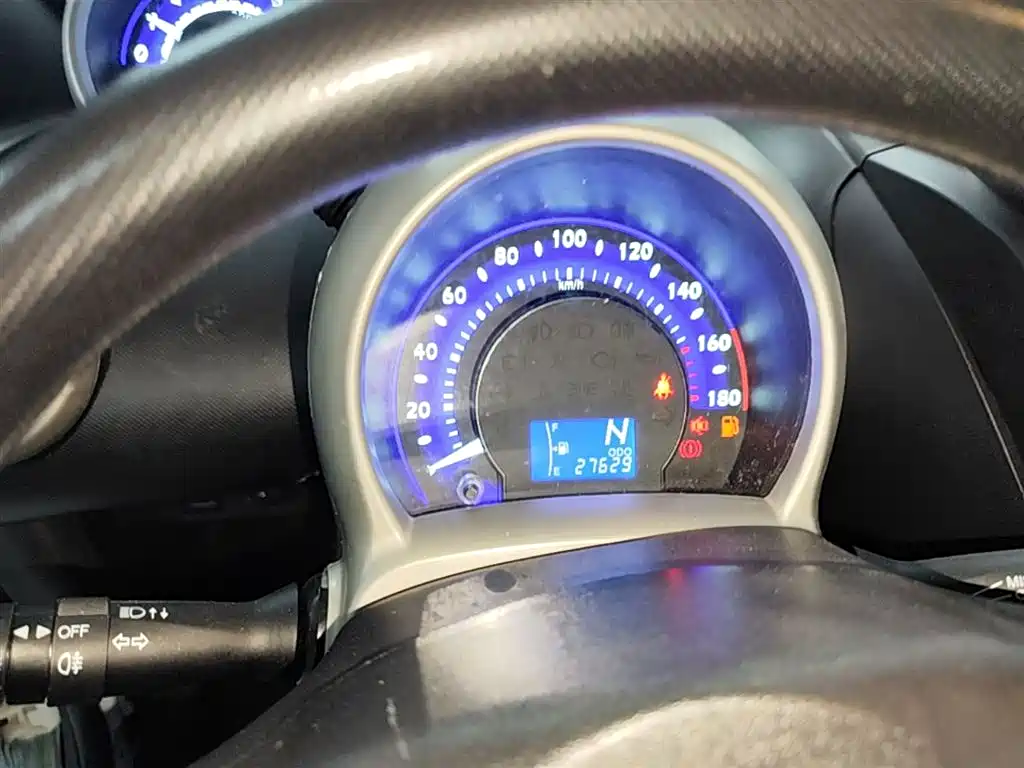 BYD F0 2015 1.0L AMT Xuan Cool Edition фото 8