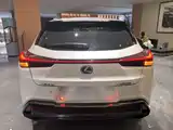 Фото 6 - Lexus UX