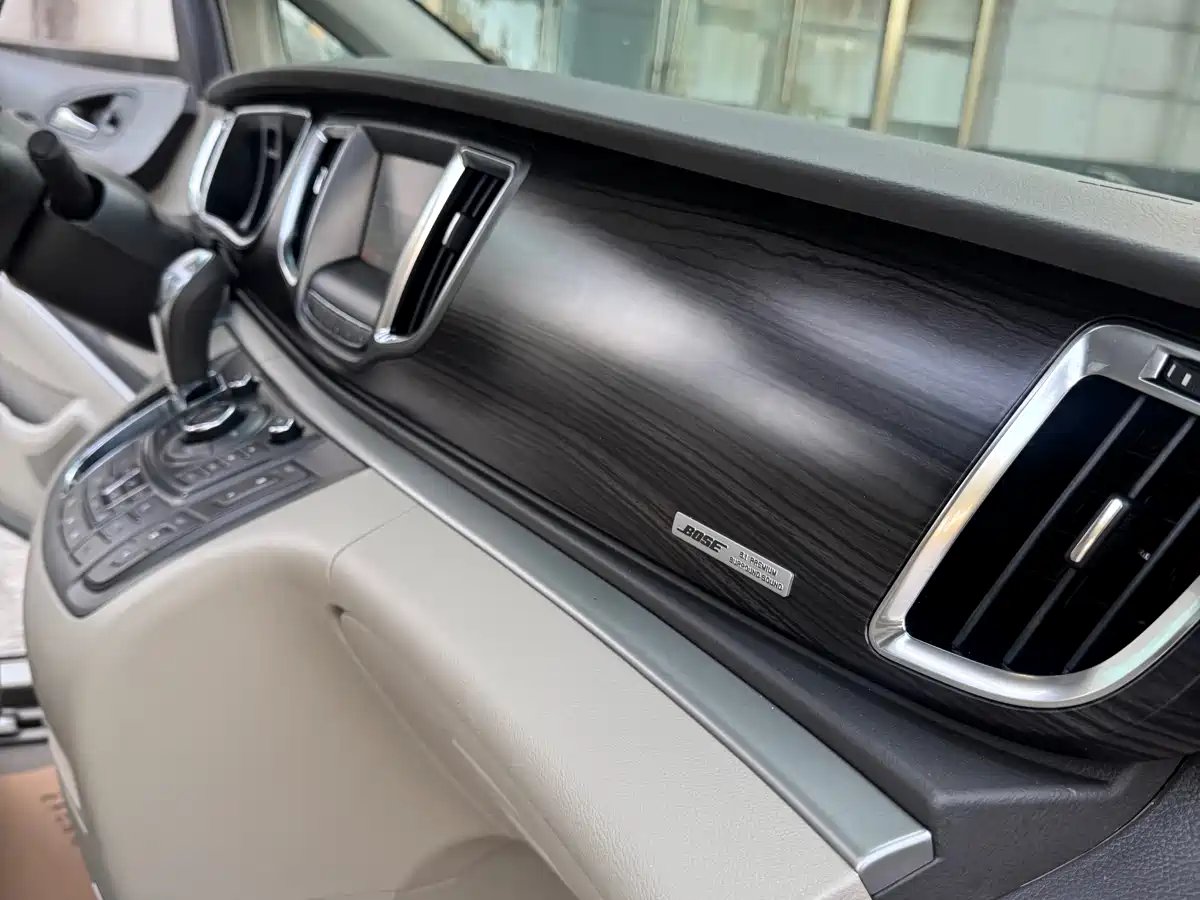 Buick GL8 2011 3.0L XT Luxury Business Flagship фото 27