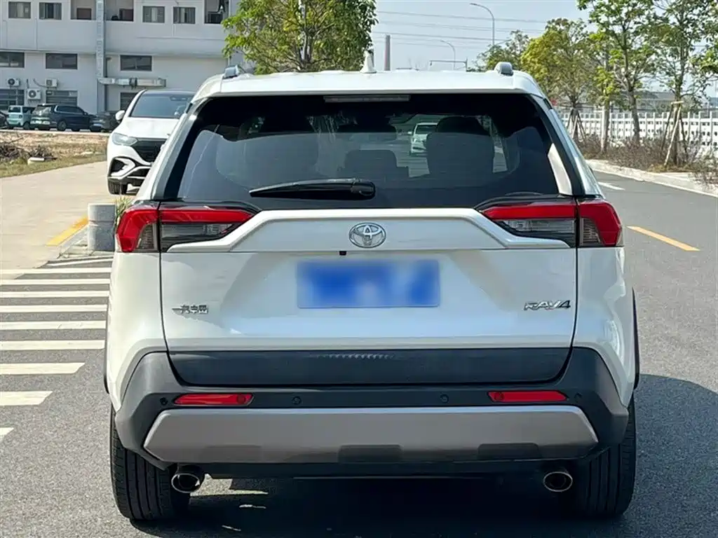 Toyota RAV4 Rongfang 2020 2.0L CVT 2WD Trend Edition фото 6