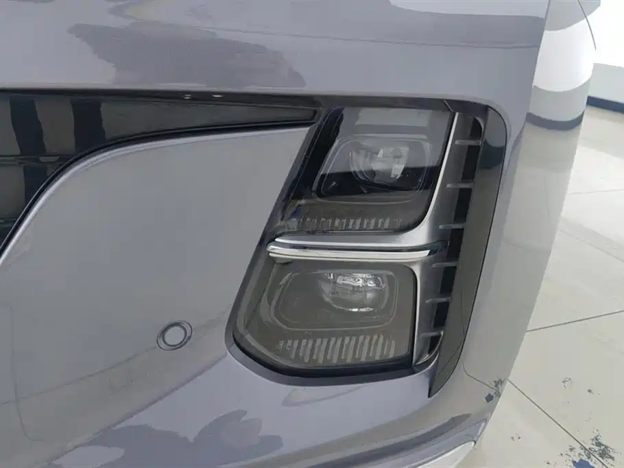 Hongqi H5 2024 2.0T Automatic Smart Connect Flag Smooth Edition фото 5