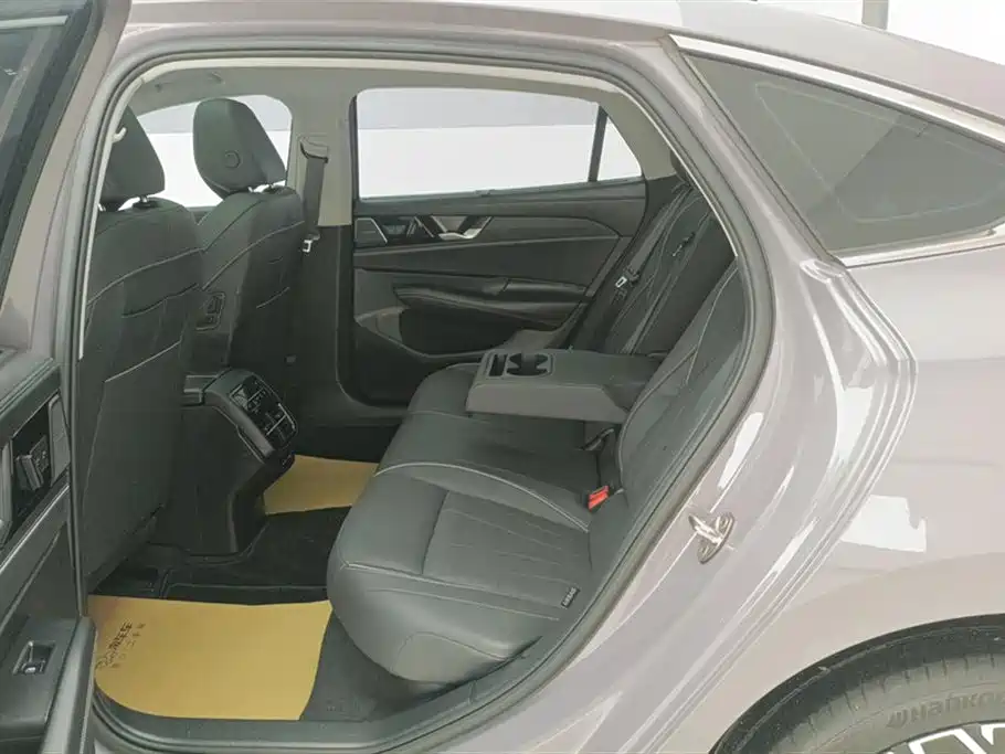 Volkswagen Passat 2025 Pro 380TSI Dragon Prestige Edition фото 11
