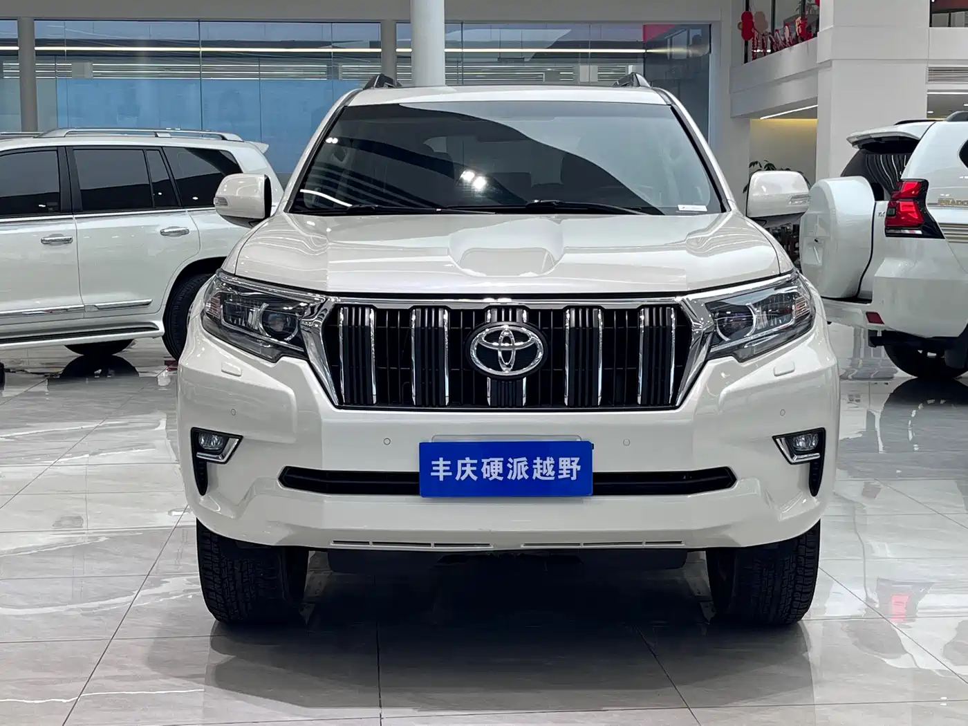 Toyota Prado 2018 3.5L Automatic TX-L NAVI Rear-mounted Spare Tire фото 2