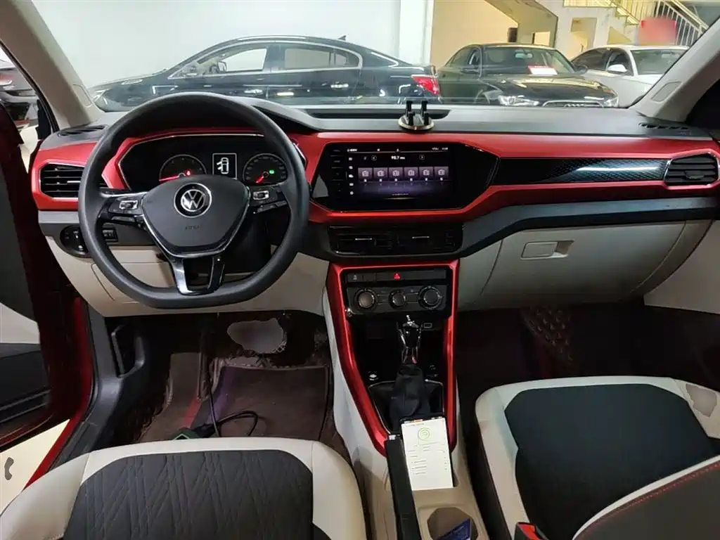 Volkswagen T-Cross 2021 1.5L Auto Comfort Edition фото 10