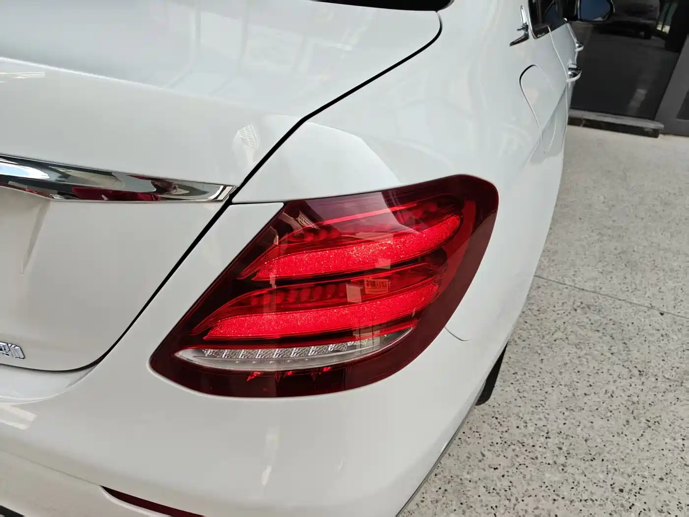 Mercedes-Benz E-Class 2019 E 300 L Fashion фото 17