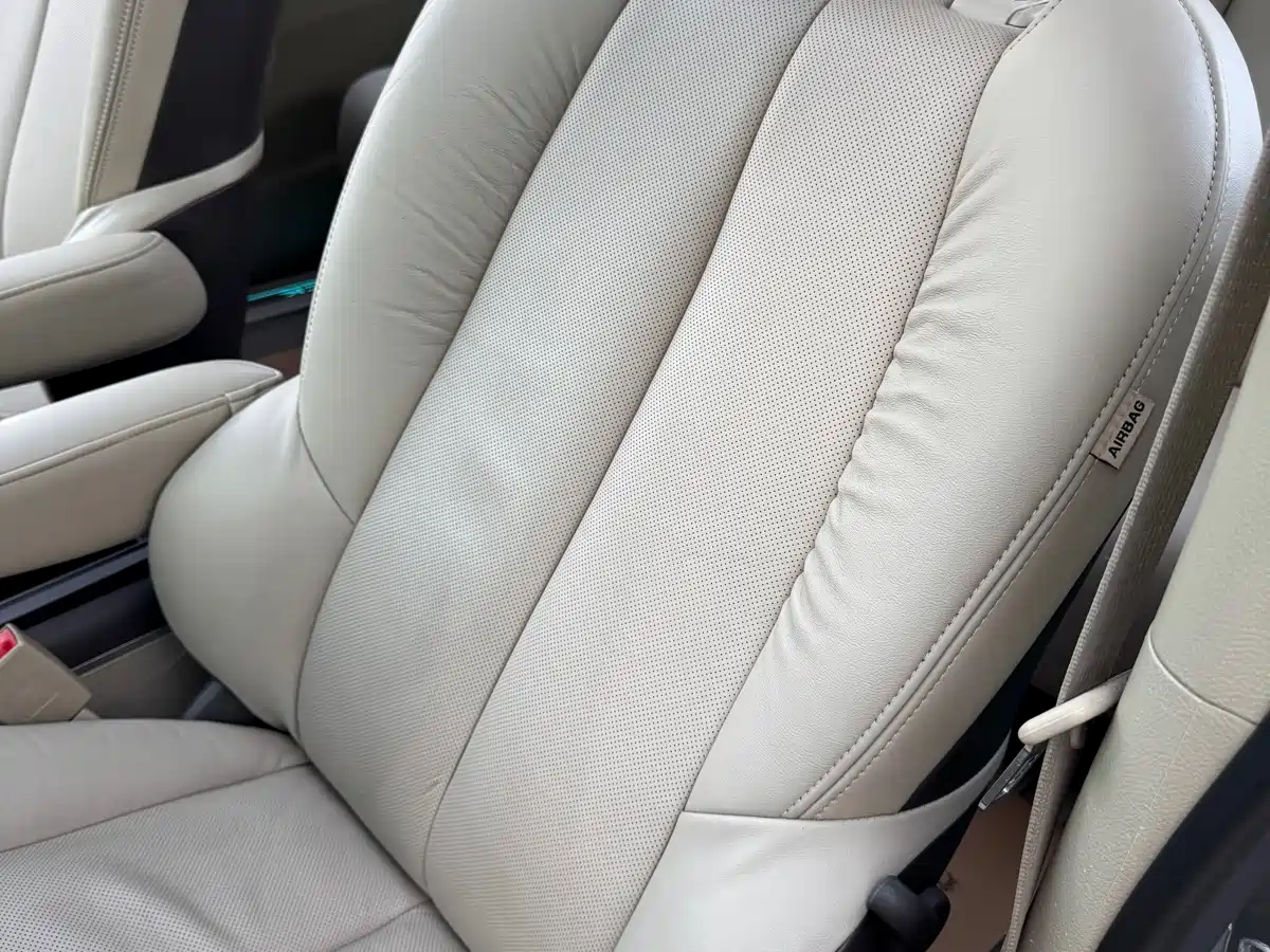 Buick GL8 2011 3.0L XT Luxury Business Flagship фото 18