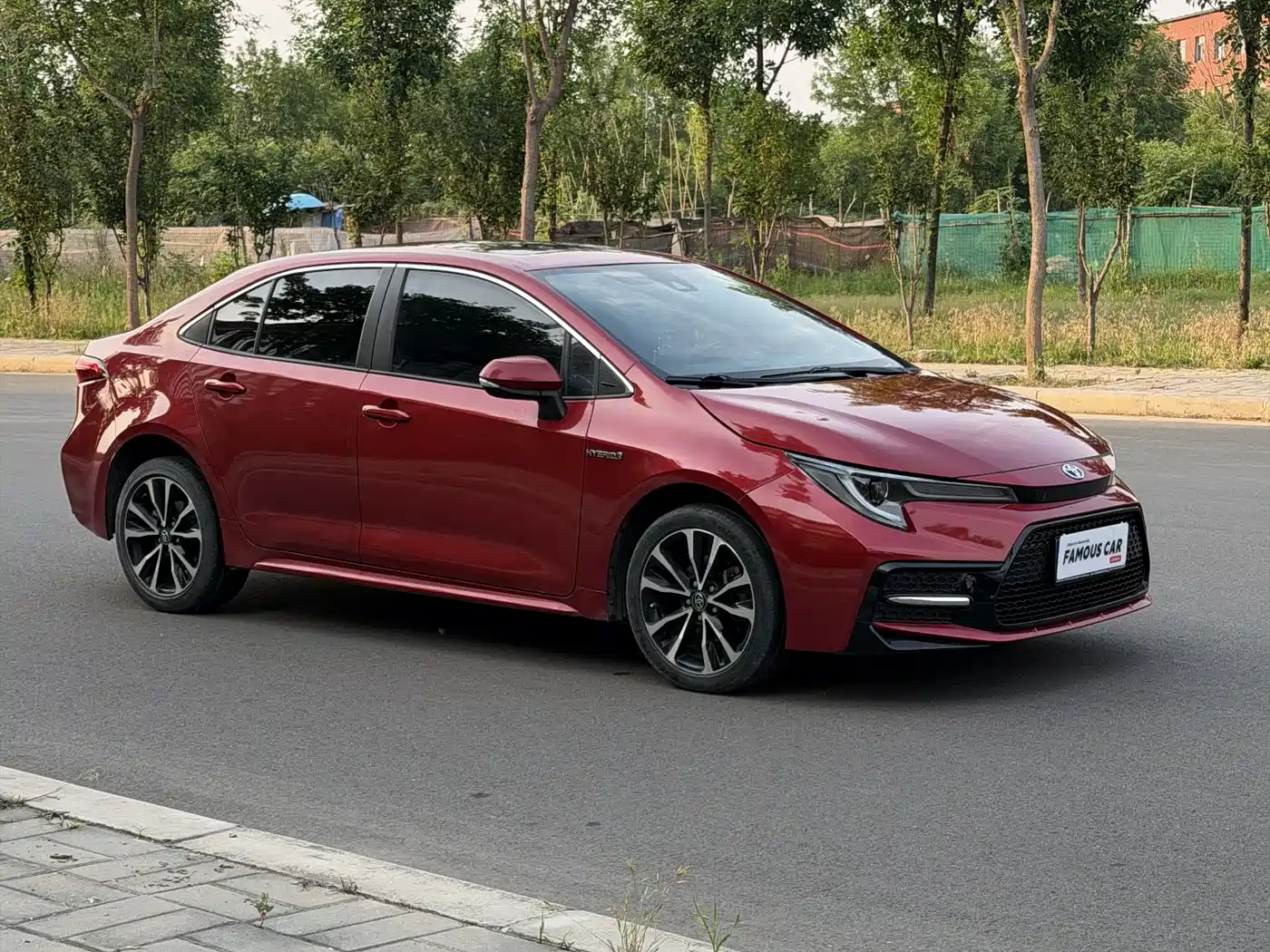 Toyota Levin 2021 Dual Engine 1.8H E-CVT Sport фото 3