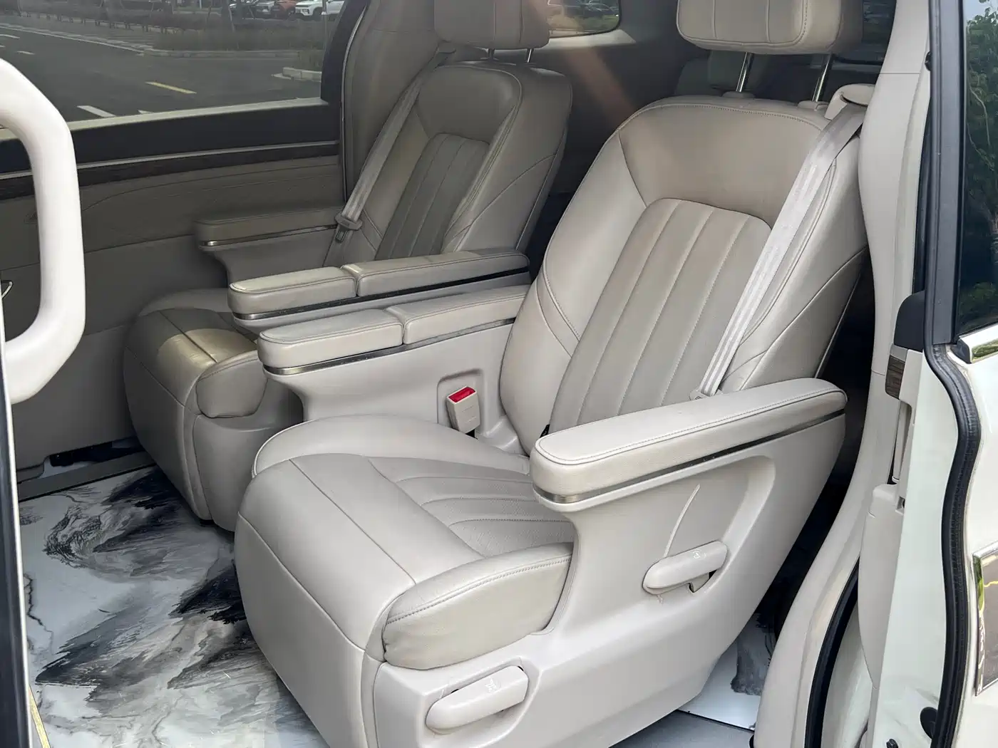 GAC Trumpchi Trumpchi M8 2018 320T Premium Edition фото 7