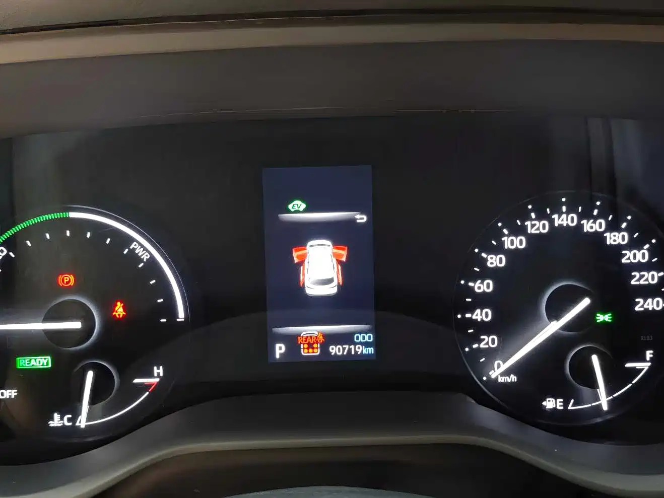 Toyota Sienna 2021 2.5L Hybrid Premium Edition фото 11