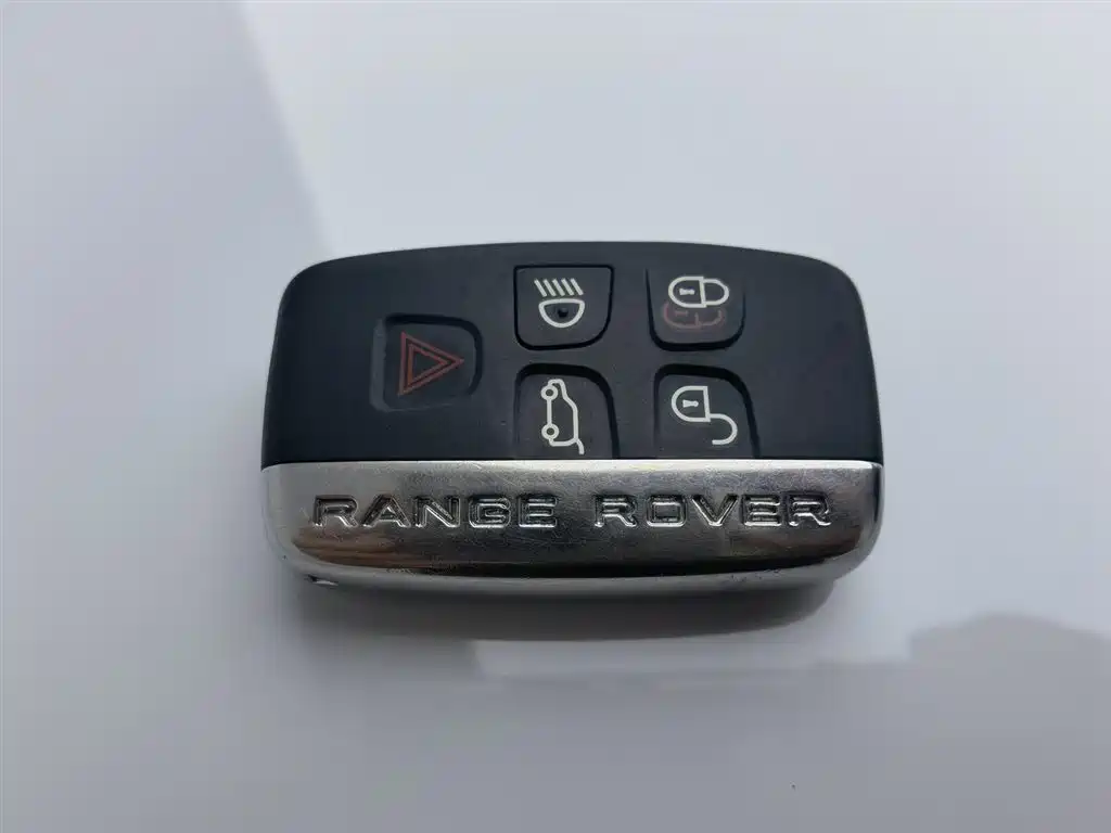 Land Rover Range Rover Evoque 2018 240PS SE DYNAMIC Smart Edition фото 19