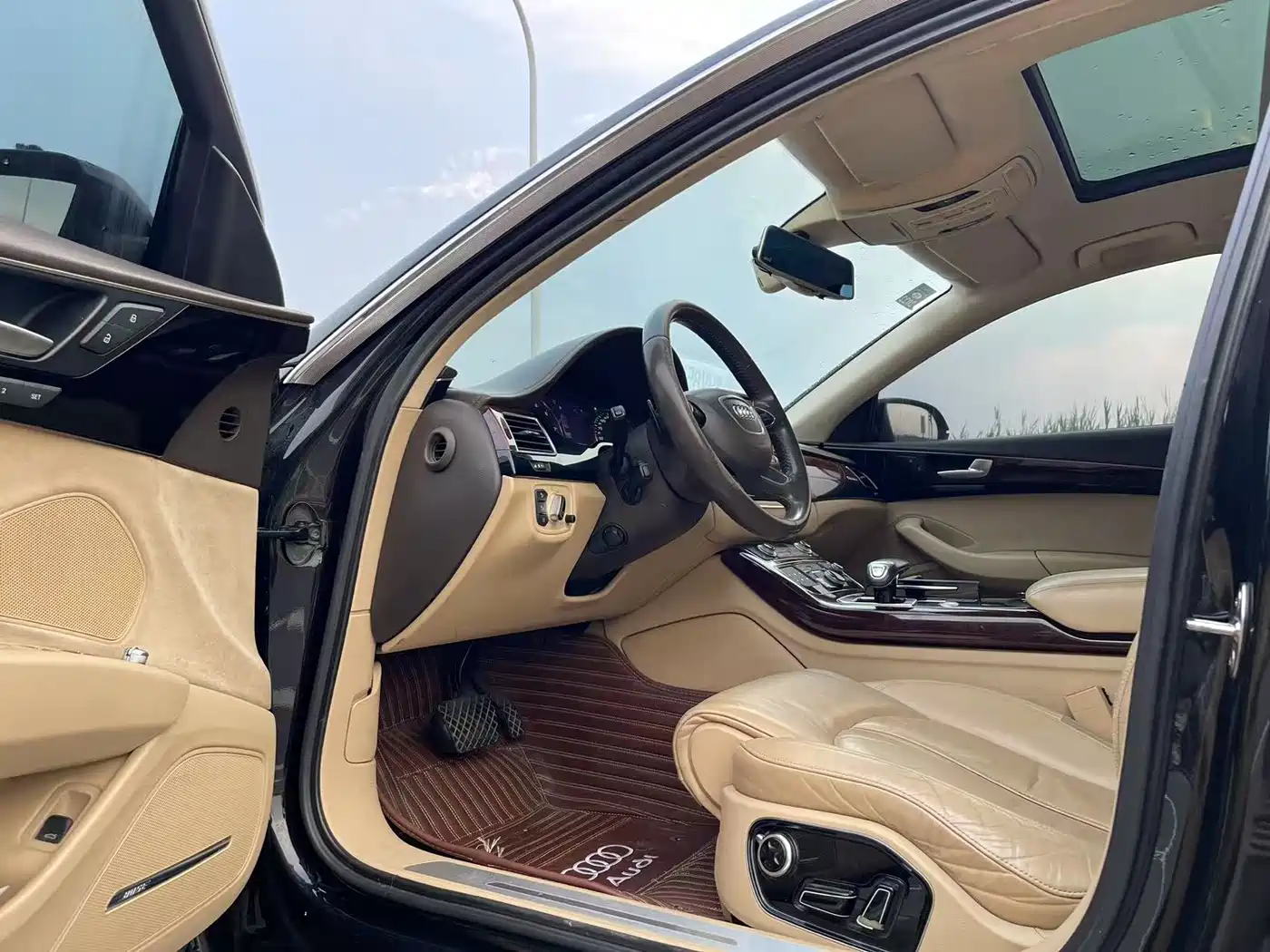 Audi A8 2012 A8L 45 TFSI quattro Comfort фото 15