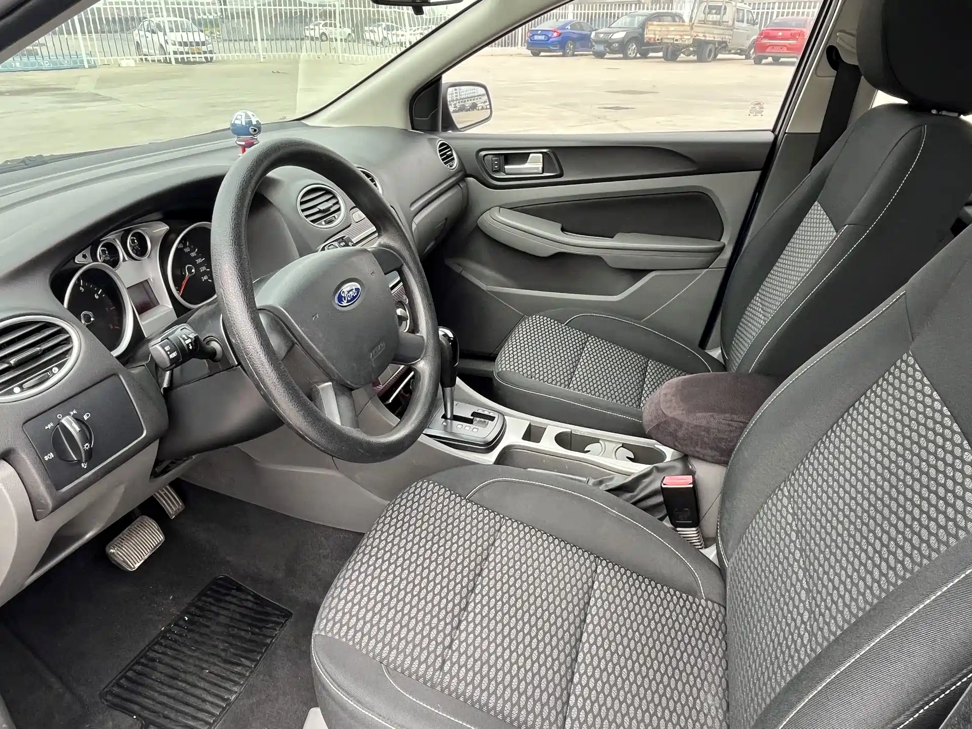 Фото 25 - Ford Focus