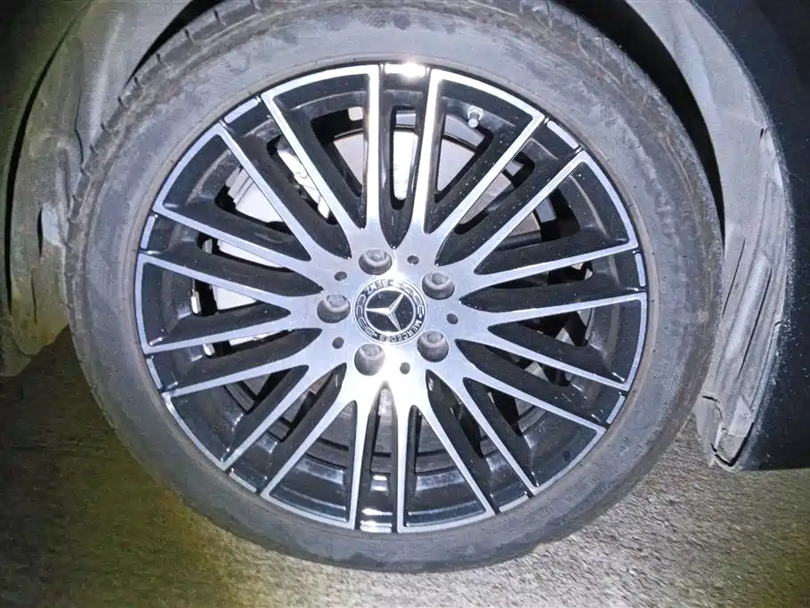 Mercedes-Benz C-Class 2024 Second Facelift C 260 L Sport фото 6