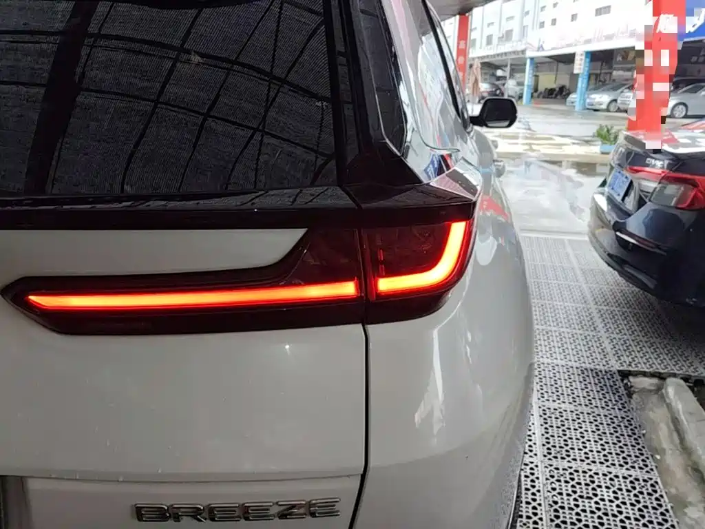 Honda Breeze 2020 2020 240TURBO CVT 2WD Premium