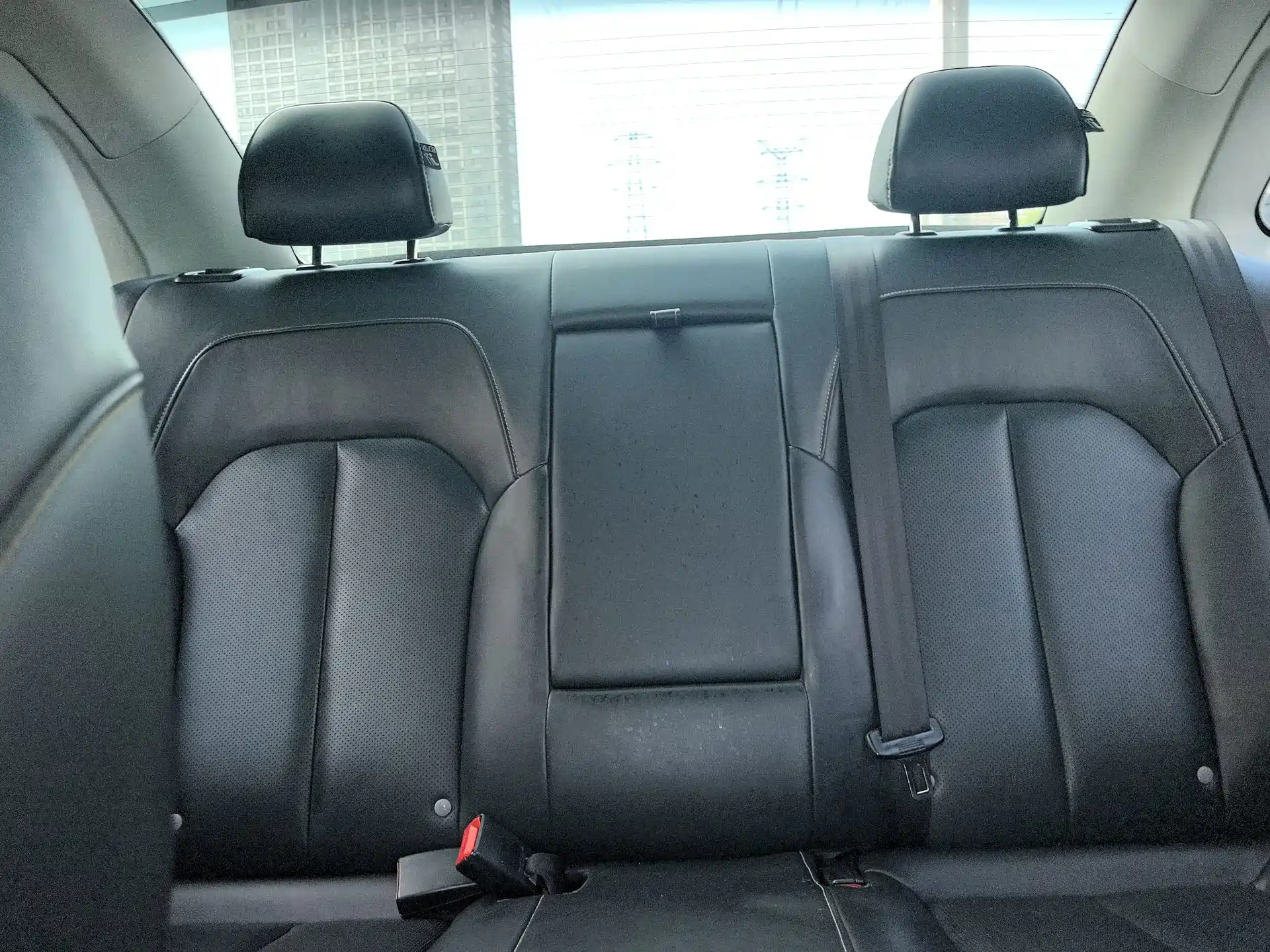 Фото 16 - Roewe i6 MAX EV