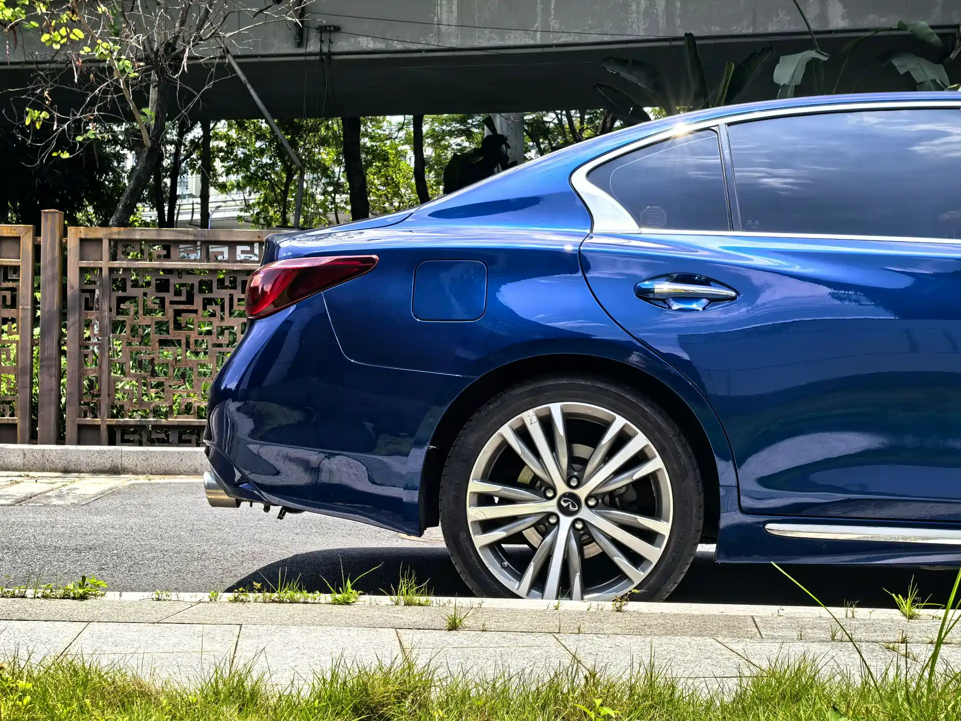Фото 13 - Infiniti Q50L