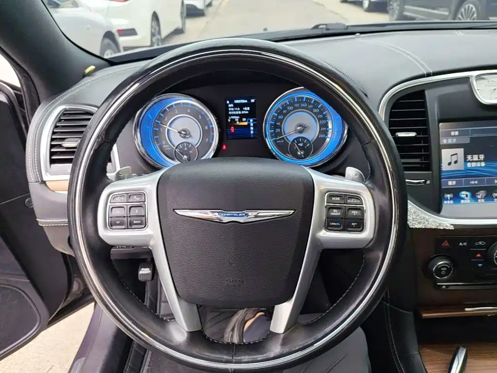 Chrysler 300C (Import) 2014 2014 3.0L Excellence Edition