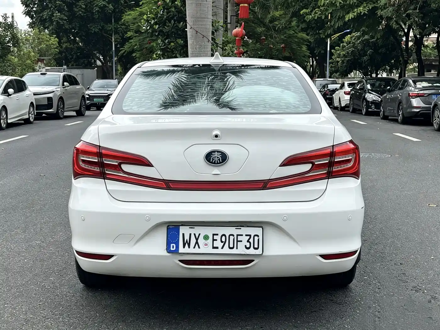 BYD Qin New Energy 2017 2017 1.5T Qin 100