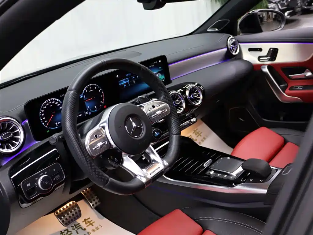 Mercedes-Benz CLA AMG 2023 AMG CLA 35 4MATIC фото 8