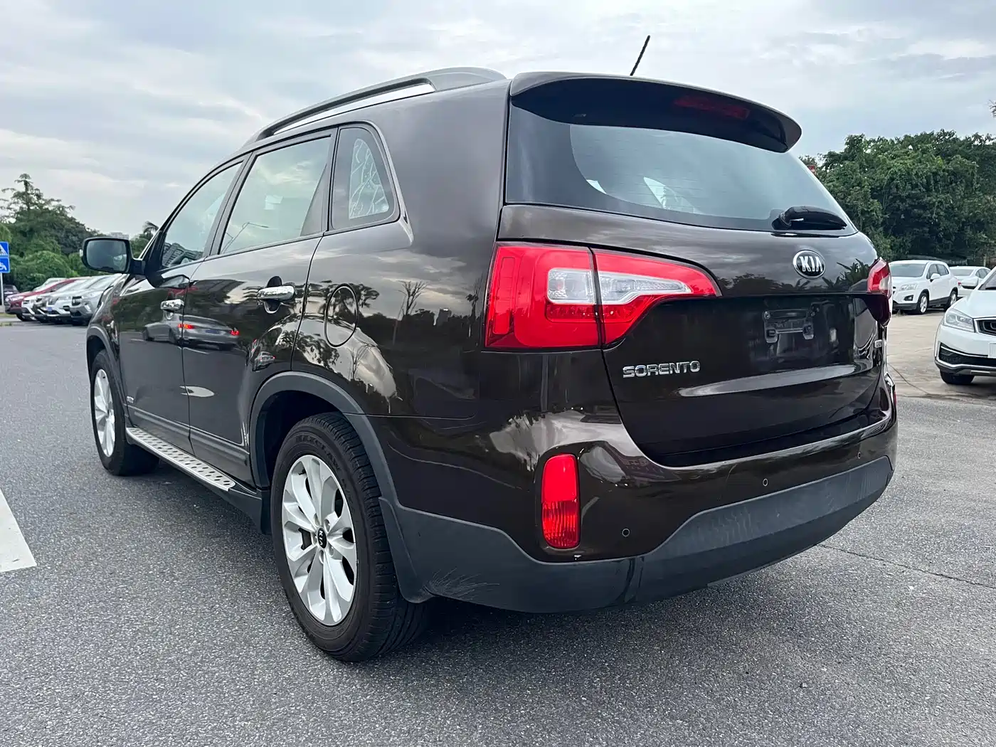 Photo 5 - Kia Sorento