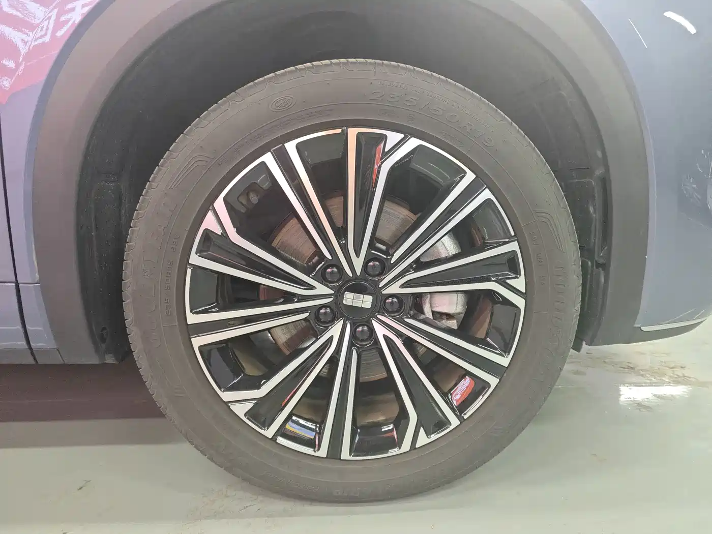 Geely Galaxy Galaxy Starship 7 EM-i 2025 120km Navigation Edition фото 35