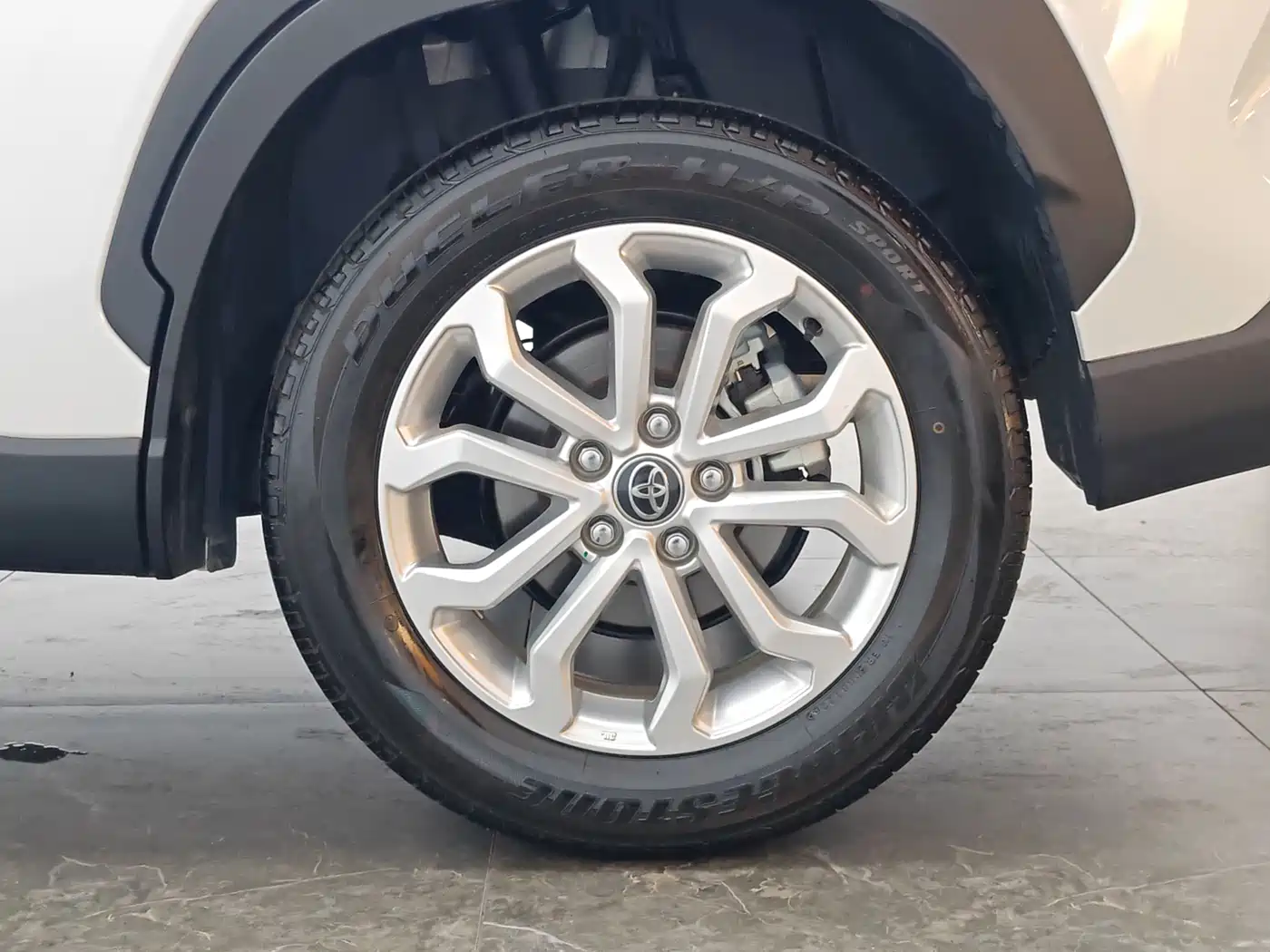Toyota Frontlander 2026 2025 2.0L CVT Base Version