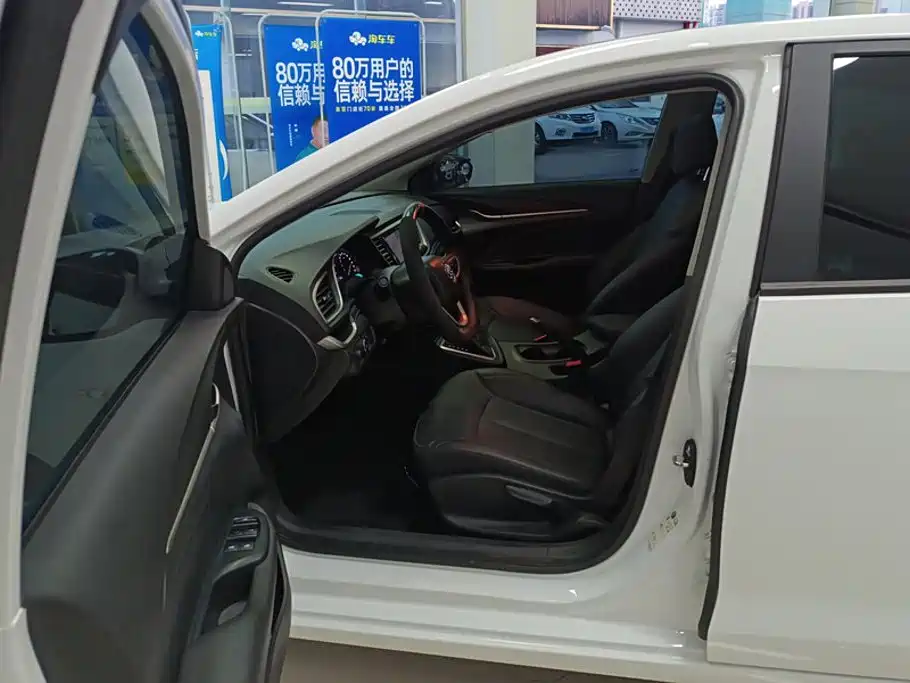 Фото 9 - Buick Excelle