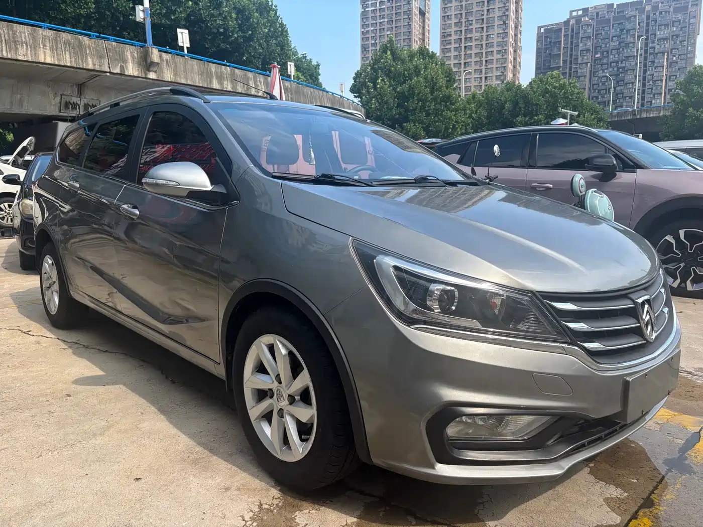 Baojun 310W 2018 2017 1.5L Manual Fashion Edition (China V)