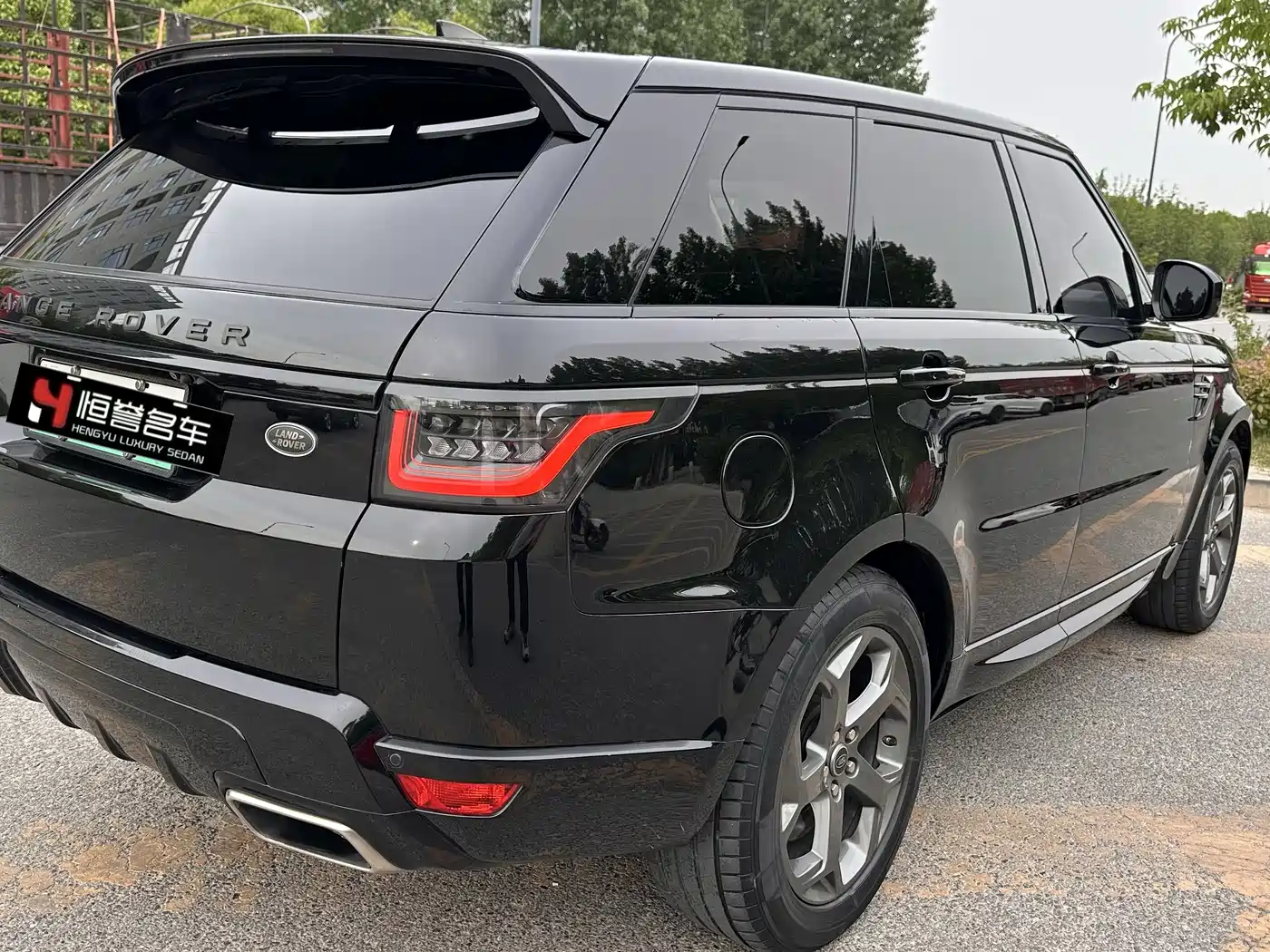 Land Rover Range Rover Sport PHEV 2019 P400e HSE фото 27