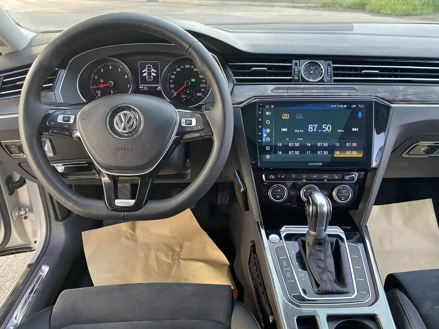 Photo 13 - Volkswagen Magotan