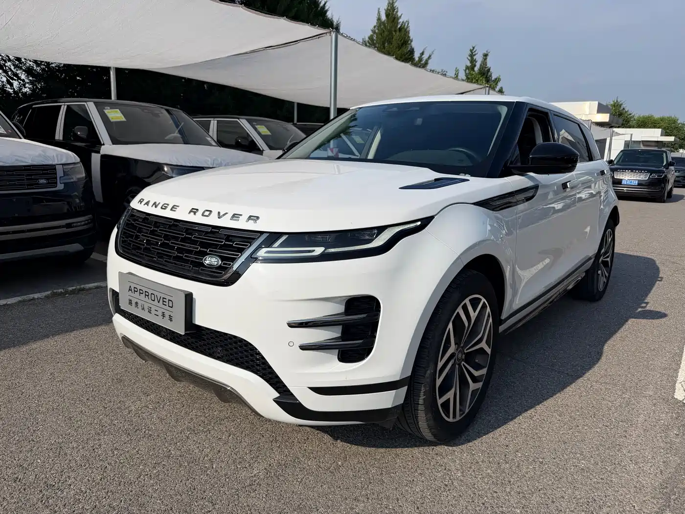 Land Rover Range Rover Evoque 2024 Range Rover Evoque L 249PS Light Master Edition
