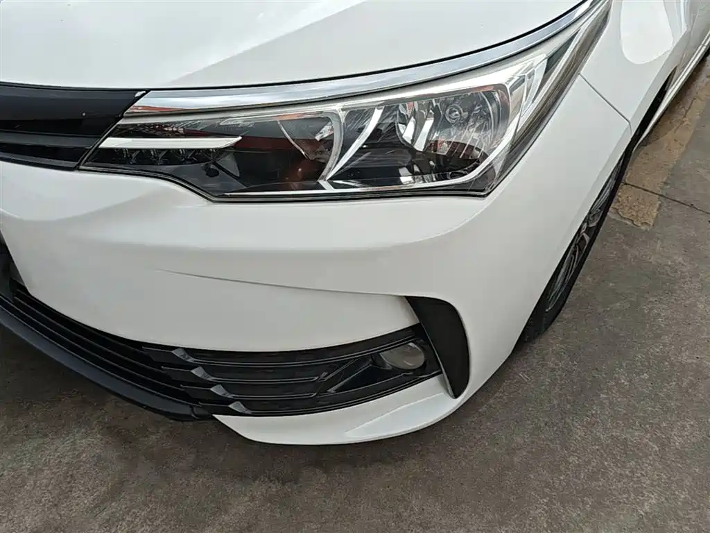 Toyota Corolla 2017 Facelift 1.2T S-CVT GL-i фото 24