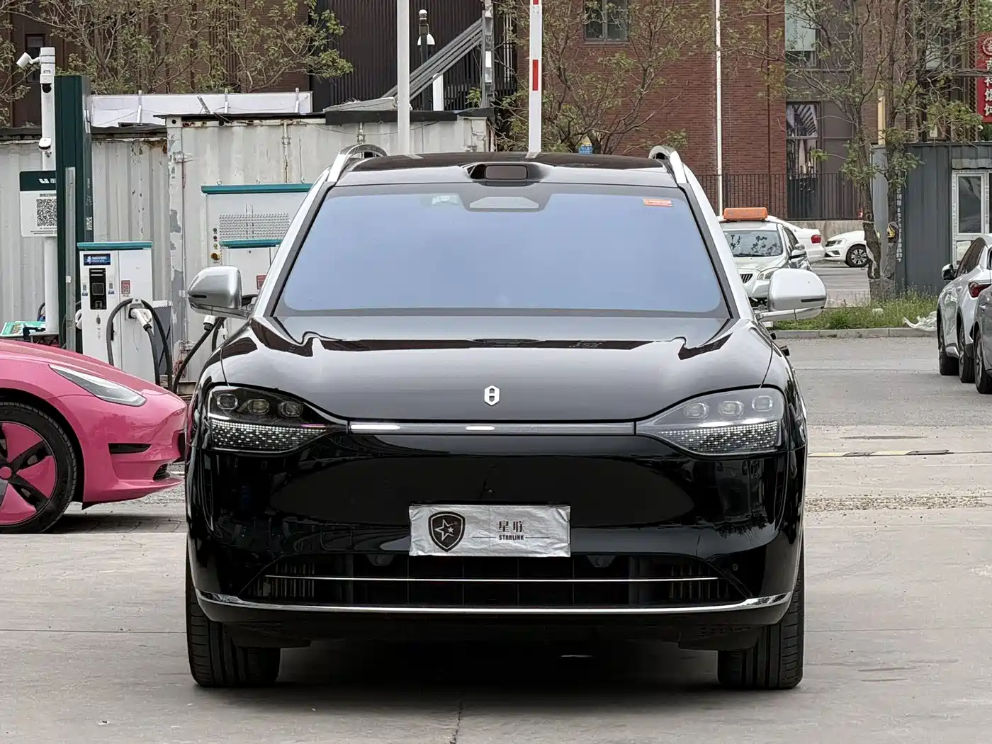 AITO Wenjie AITO M9 2024 Range Extender Max Edition 42kWh 6-seater фото 2
