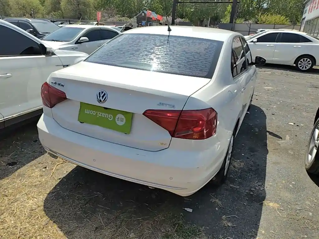 Volkswagen Jetta 2017 1.5L Manual Comfort фото 7