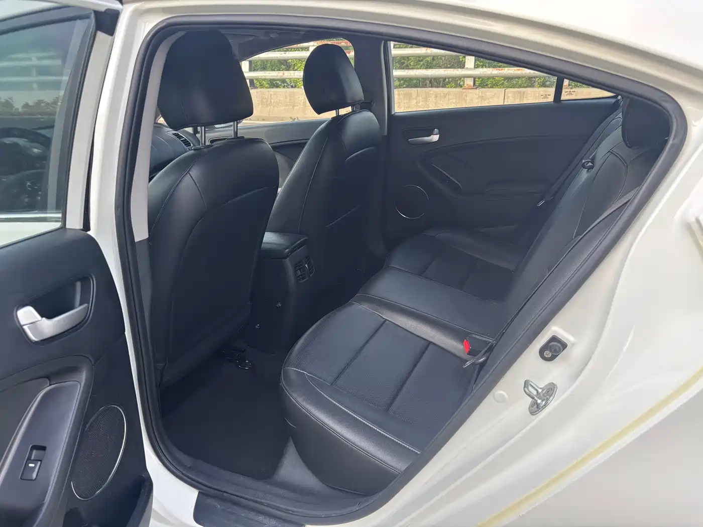 Kia K3 2017 1.6L Automatic 15th Anniversary Special GLS фото 6