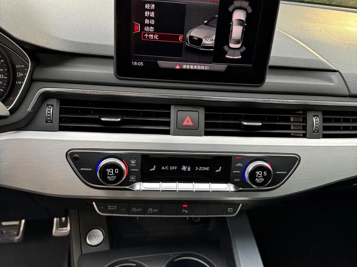 Audi A4L 2019 45 TFSI quattro Personality Sport (China VI) фото 10