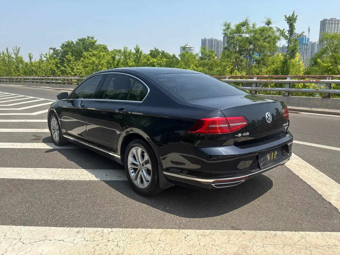 Volkswagen Magotan 2018 Facelift 330TSI DSG Luxury фото 7